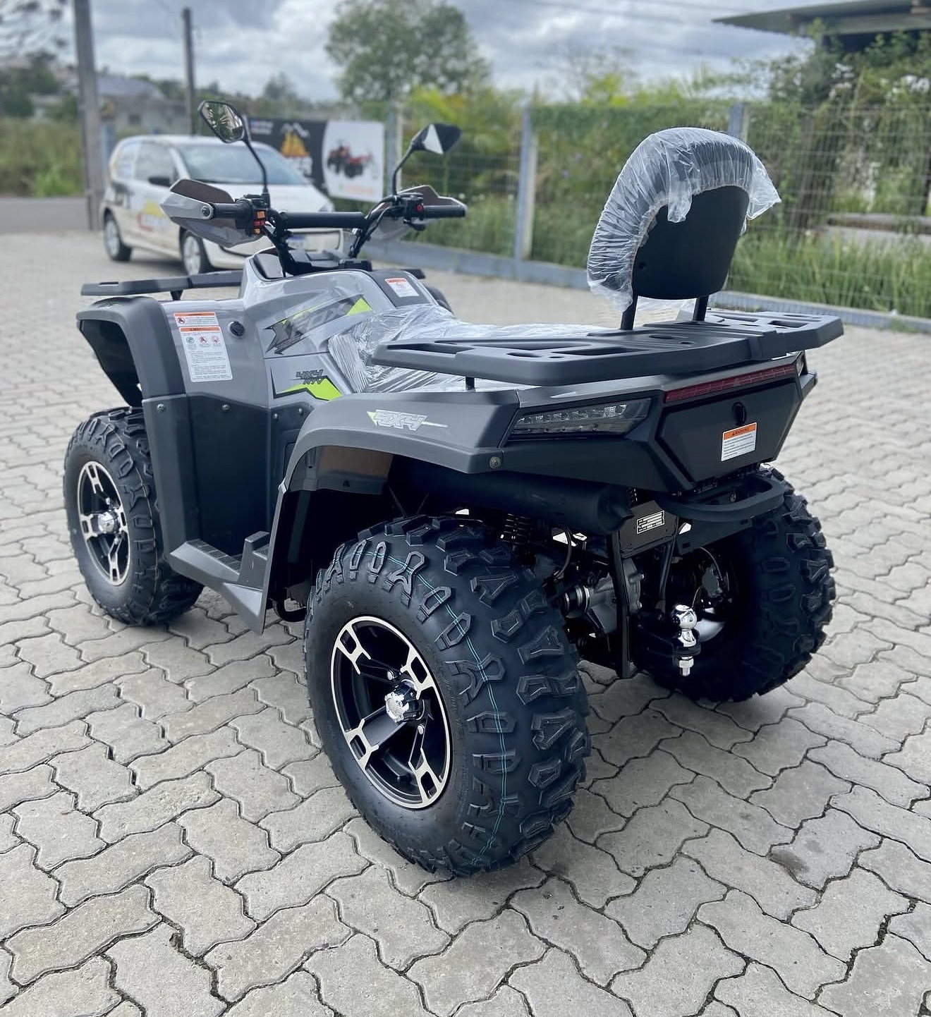 MXF FOX ATV 325cc 4x4 - Image 2